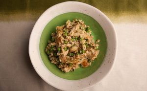 Risotto de arroz integral con alcachofas Recipe Image