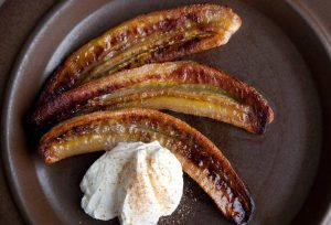 Plátanos horneados en coco Recipe Image