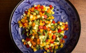 Crujiente ensalada de verano Recipe Image