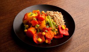 Estofado de vegetales estilo marroquí Recipe Image