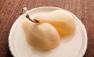 Vanilla Poached Pears Recipe Image