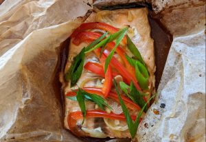 Papillote de salmón con salsa teriyaki Recipe Image