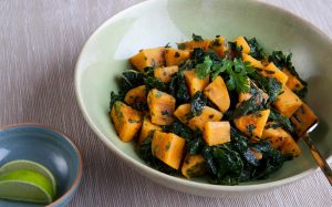 Col rizada salteada con camote Recipe Image