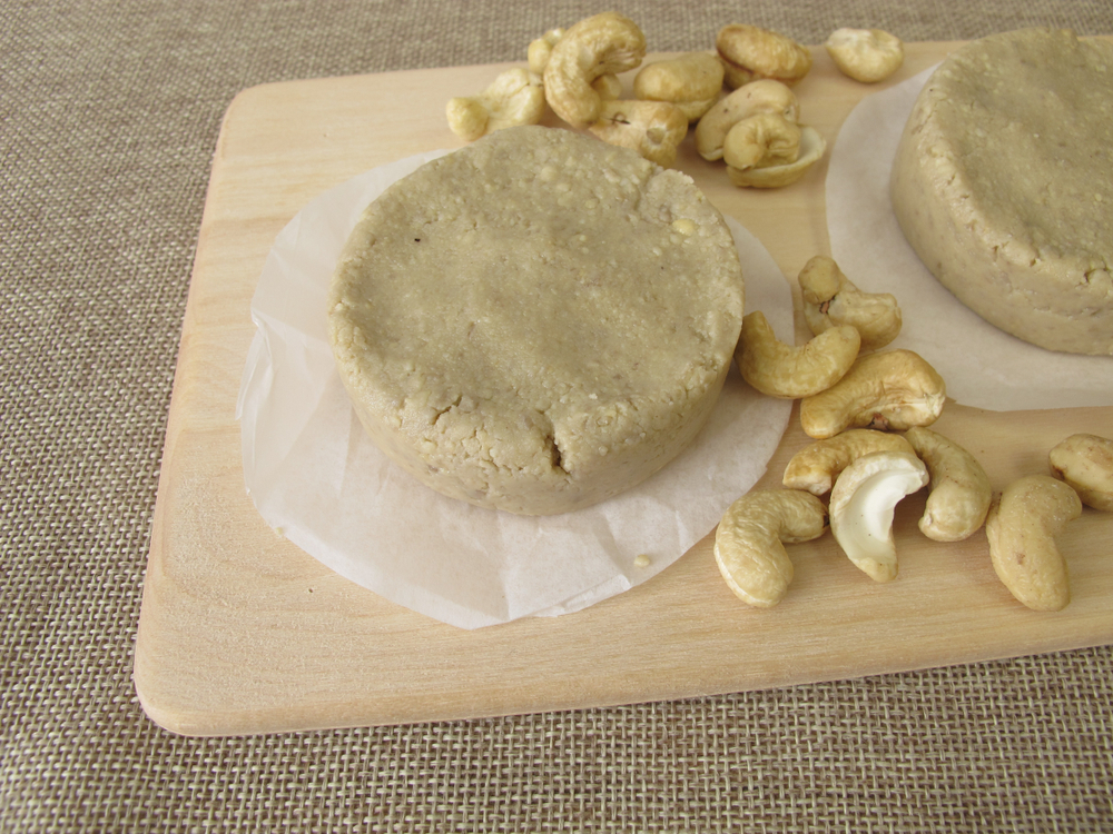 Cultured Vegan Cream Cheese Spread