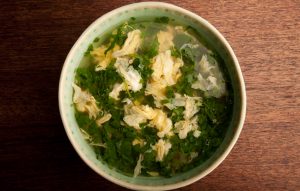 Sopa Verde Stracciatella Recipe Image