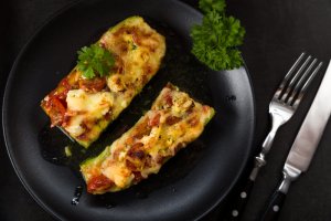 Canoa Rellena de Calabacín Ratatouille Recipe Image