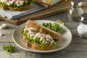 Tuna & White Bean Salad Recipe Image